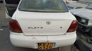Toyota Platz 1.5 FWD 2002