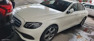 Mercedes-Benz E200 2018 Nyeupe