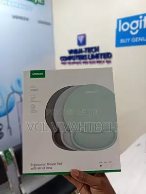 UGREEN Mouse Pad ya Ergonomic na Wrist Rest - Nyeusi