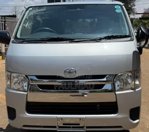 2019 Toyota HiAce 7L