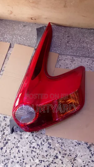 Nissan Juke Tail Light (2010-2019)