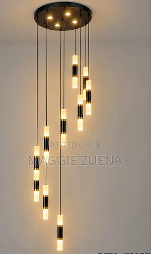 Chandelier ya Juu ya Ngazi