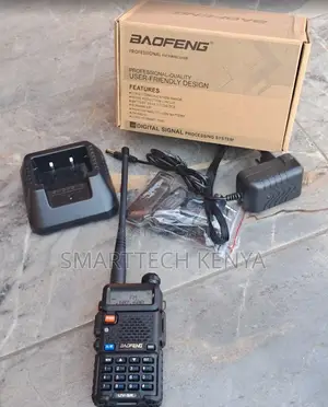 Redio ya Mawasiliano ya Baofeng UV-5R Dual-Band Halisi