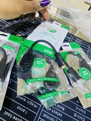 Kebo ya Adapta ya Mini HDMI hadi HDMI ya Kike 17cm