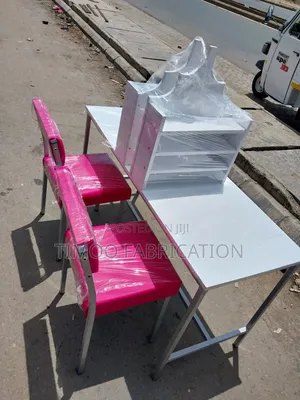 Manicure Set: Nail Table with Shelf and Chairs