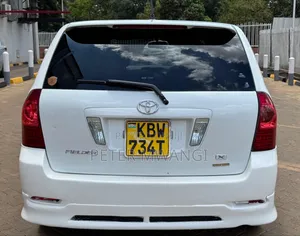 Toyota Corolla Fielder 2006