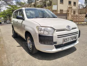 Toyota Probox 2017 Nyeupe