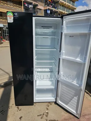 Hisense Nyeusi Side-by-Side Refrigerator