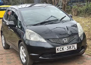 Honda Fit 2010 Nyeusi Matt