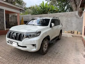 Toyota Land Cruiser Prado 2015 White