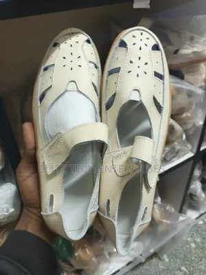 Sandals za Flat za Wanawake za Cream Zinazopumua