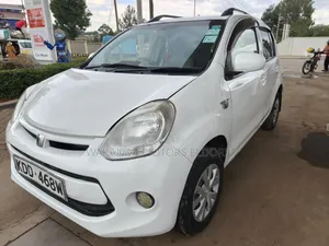 Toyota Passo 1.0 FWD 2013 White