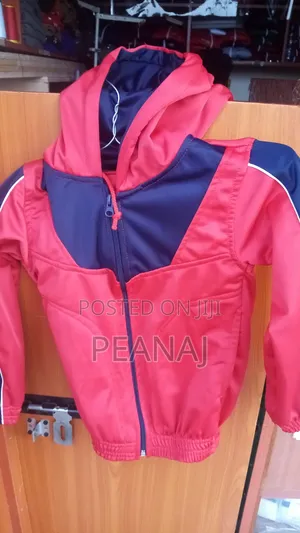 Tracksuits Maalum - Rangi/Ukubwa Wowote