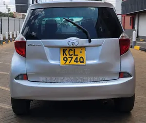 Toyota Ractis 2011 Gray