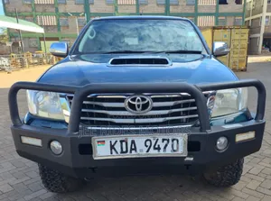 Toyota Hilux 2014 Burgundy
