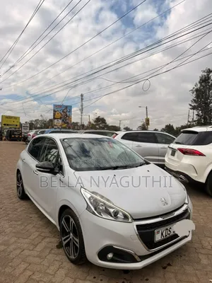 Peugeot 208 GT Line 2017 Nyeupe