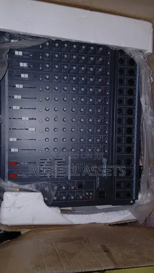 BMAX CM-8012 Mixer ya Sauti ya Channel 12 na 7-Band EQ