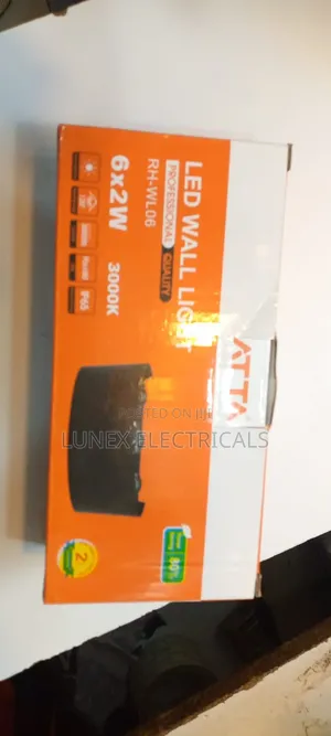 Mwanga wa Ukutani wa LED Nyeusi wa Nuru 3 Juu/Chini