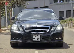 Mercedes-Benz E250 2011 Black