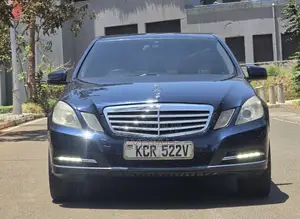 Mercedes-Benz E200 2012