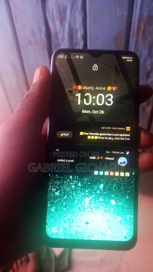 Itel A60 32GB Blue (Cracked Screen)