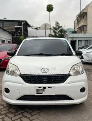 Toyota Passo 2018 Nyeupe