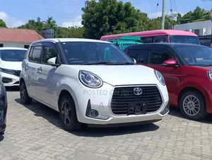 Toyota Passo 1.0 FWD 2020 Nyeupe
