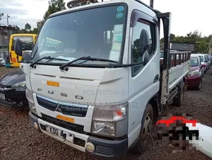 Mitsubishi Fuso Canter Lori Ndogo (2017)