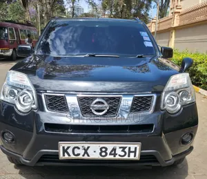 Nissan X-Trail NT31 2012 Nyeusi
