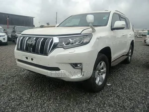 Toyota Land Cruiser Prado 2.8 2018 White