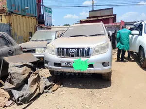 Toyota Land Cruiser Prado TX 3.0 TD 2010 Silver