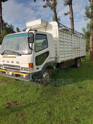 Mitsubishi Fuso Fighter 2002 Dump Truck