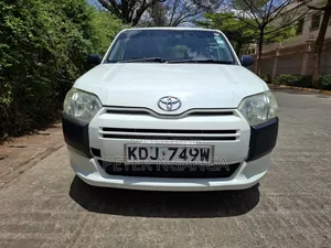 Toyota Probox 1.5 F 4WD 2017 White