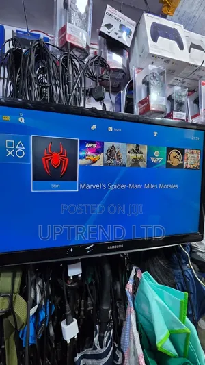 Sony PlayStation 4 Slim (Imechipped) na Michezo