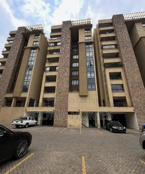 3 Bedroom Apartment with Pool in Kilimani, Nairobi Central