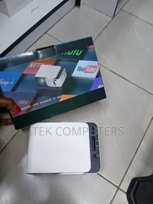 T6 Mini Smart Android Projector