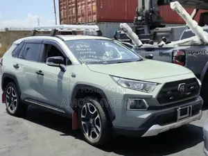 Toyota RAV4 2020 - Green