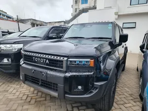 Toyota Land Cruiser Prado 2024 - Nyeusi Matt