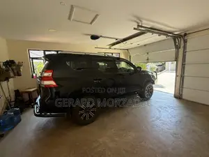 Toyota Land Cruiser Prado 2.8 D-4D 2016 Nyeusi