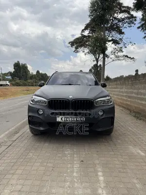 BMW X5 xDrive50i AWD 2017 Nyeusi