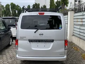 Nissan NV200 S Minivan 2019 Silver