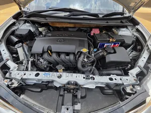 Toyota Corolla Fielder 2014 Silver