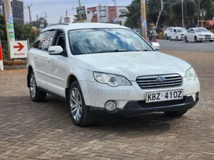 Subaru Outback 2.5 2008 Nyeupe