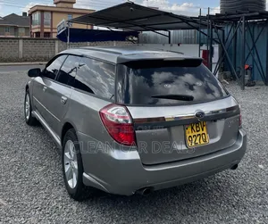 Subaru Legacy 2006 Nyeupe