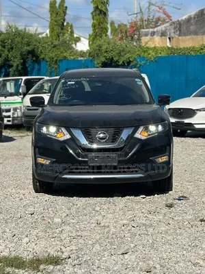 Nissan X-Trail 2019 Nyeusi