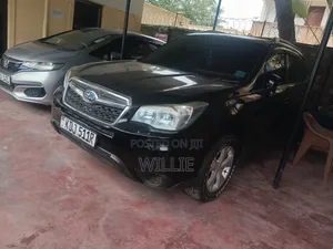 Subaru Forester 2015 Nyeusi
