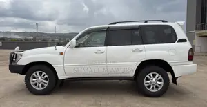 Toyota Land Cruiser 100 VX 4.7 V8 2005 Nyeupe