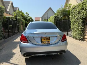 Mercedes-Benz C200 2017 Nyeupe