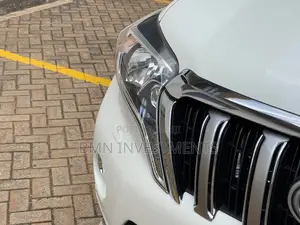 Toyota Land Cruiser Prado 2015 Nyeupe