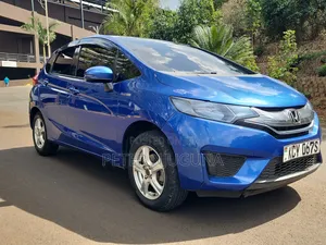 Honda Fit Hybrid 2013